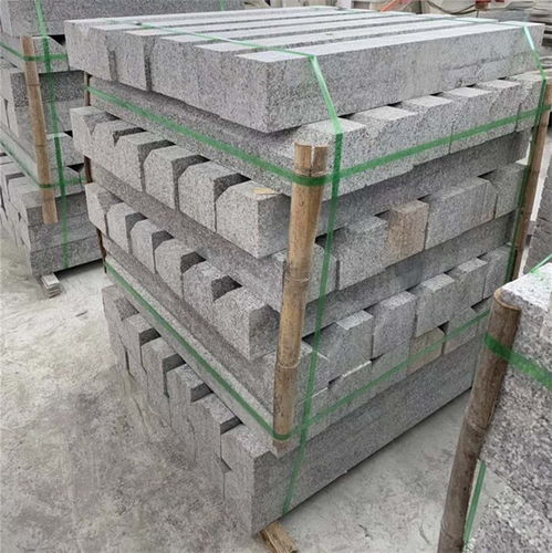 路缘石价格解析 花岗岩路沿石12cm×30cm规格报价一览